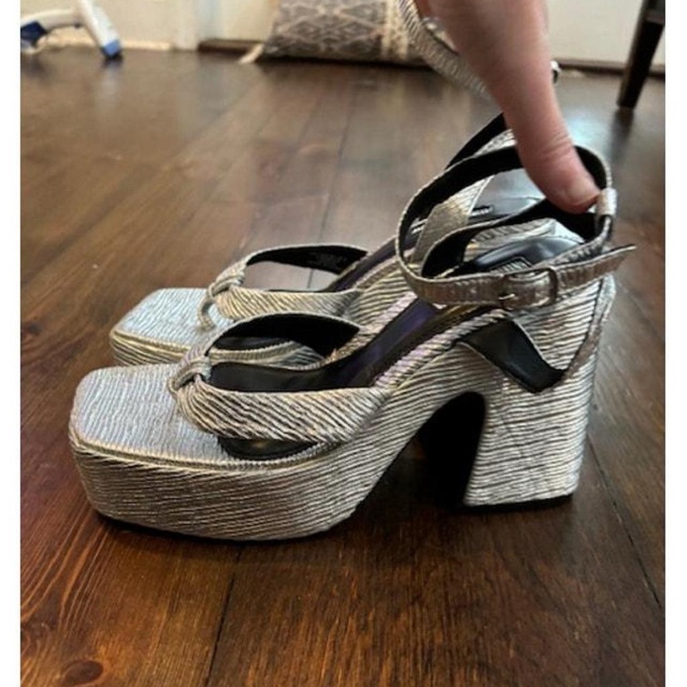 Top shop metallic platform sandals. Size 9. Brand new